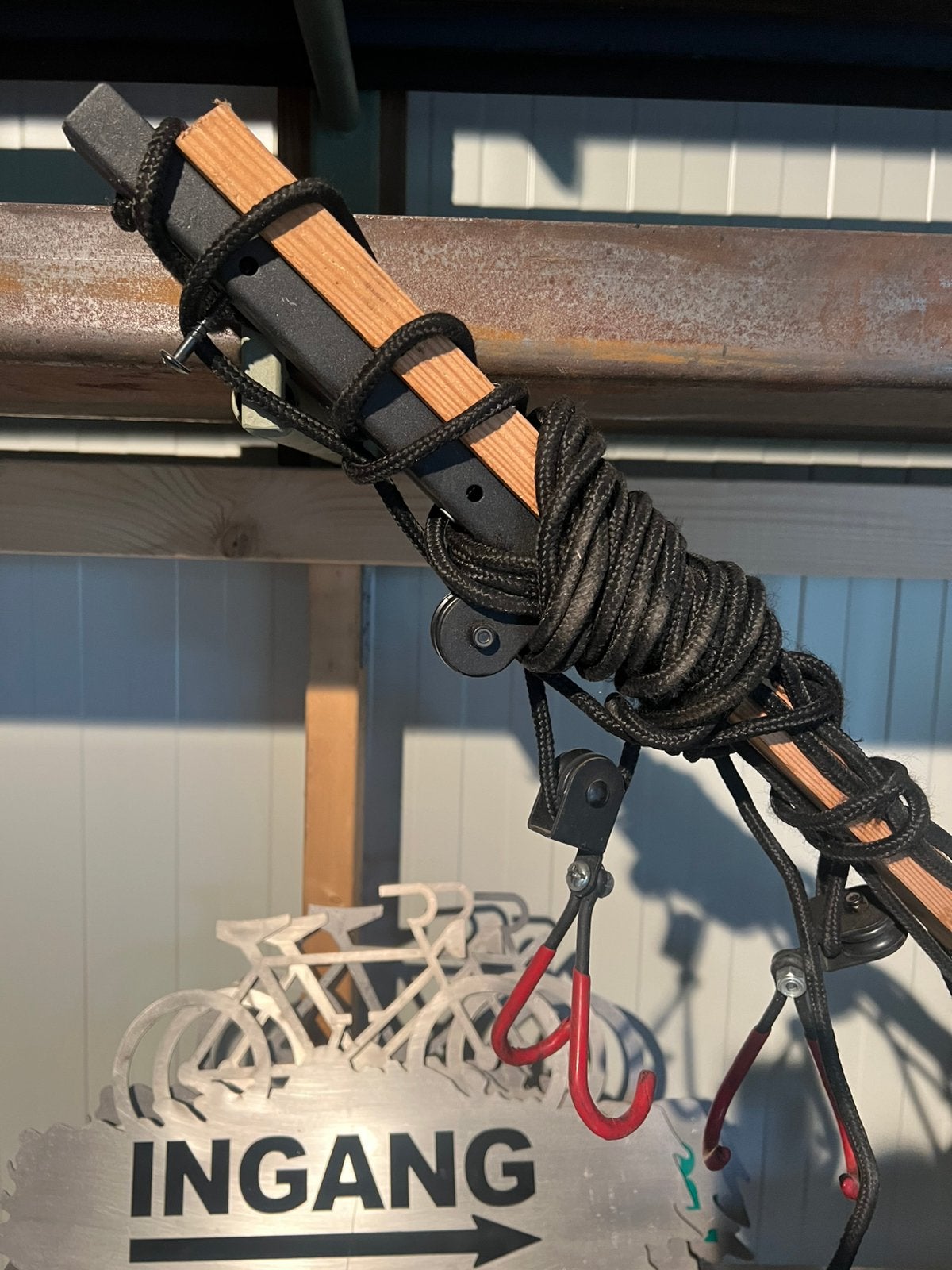 Twee fietstakels 220v en 1gewoone met de hand als een koop, Ophalen, Zo goed als nieuw, Elektrisch
