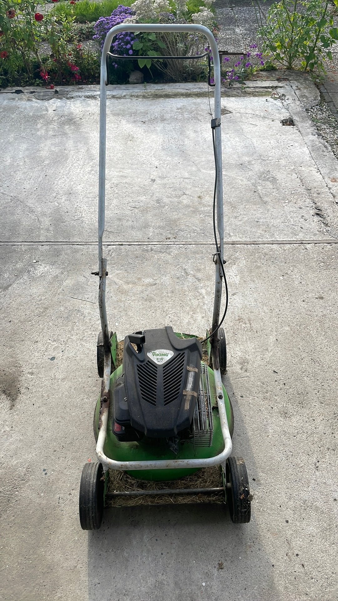 Grasmaaier Viking, Ophalen, Gebruikt, Benzine-grasmaaier