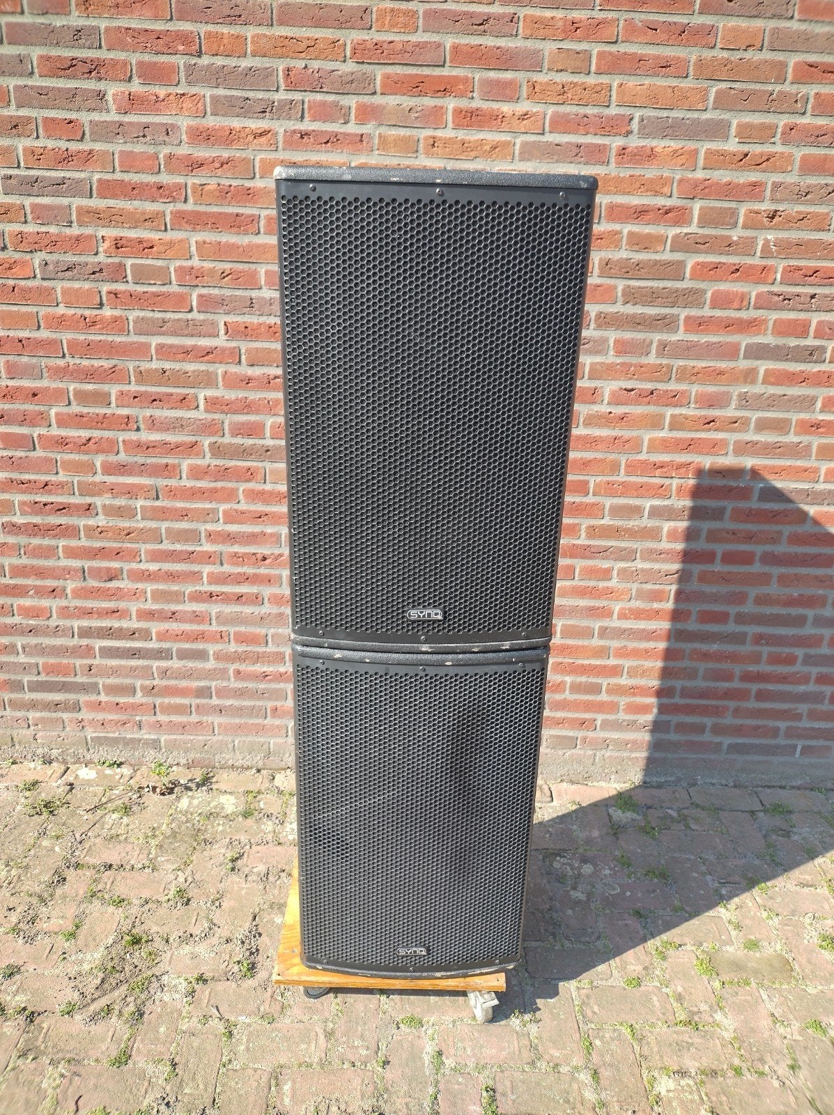 Synq Audio RS15 Luidsprekers - Krachtig Geluid, Gebruikt, Speakerset, Ophalen of Verzenden, 150 watt of meer