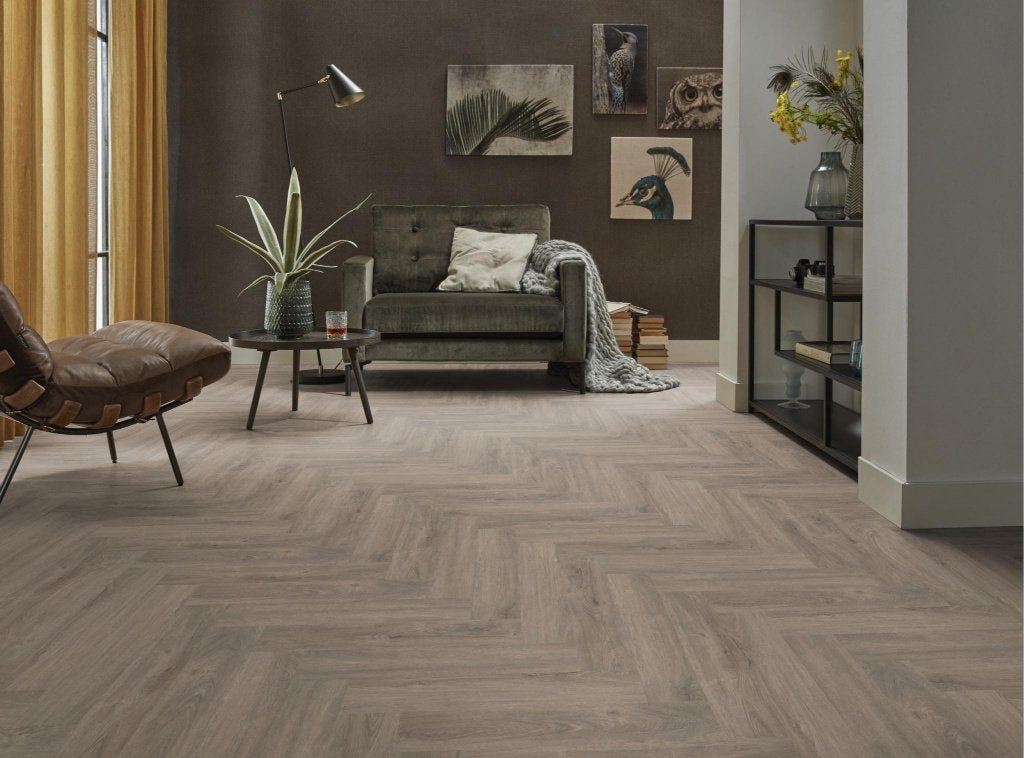 37m2 Visgraat Plak Pvc Smoky Oak toplaag 0,55 = €440, Ophalen, Bruin, Nieuw, 25 tot 50 m²
