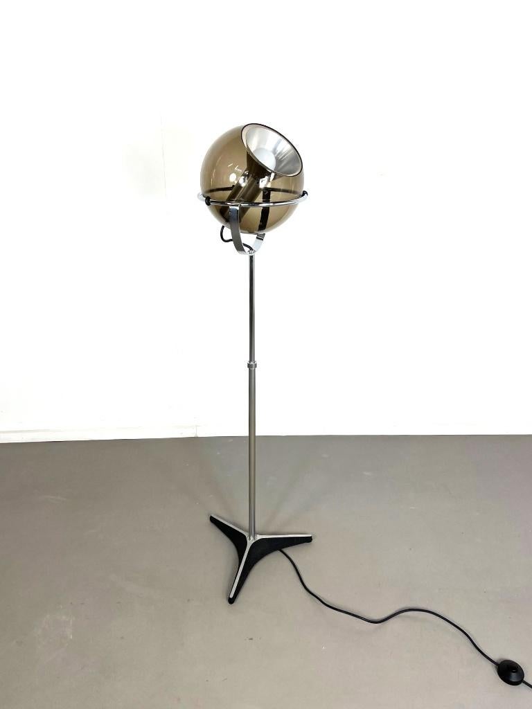 Globe vloerlamp van Frank Ligtelijn voor Raak Amsterdam 1961, Huis en Inrichting, Lampen | Vloerlampen, Gebruikt, 150 tot 200 cm