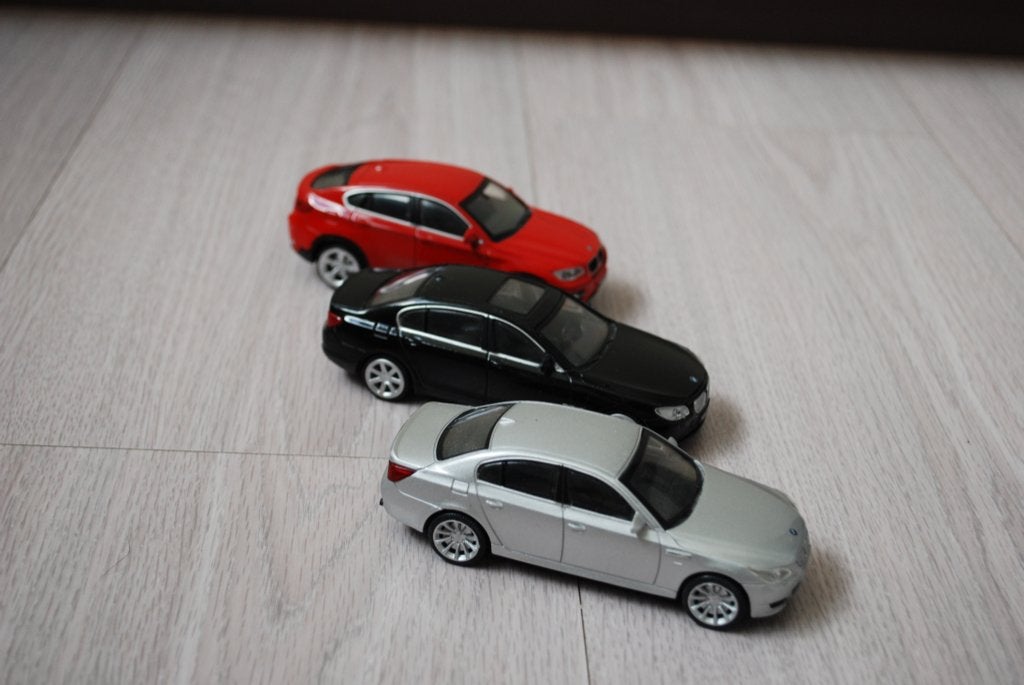 3xBMW 1:43, Ophalen, Zo goed als nieuw, Auto, Overige merken