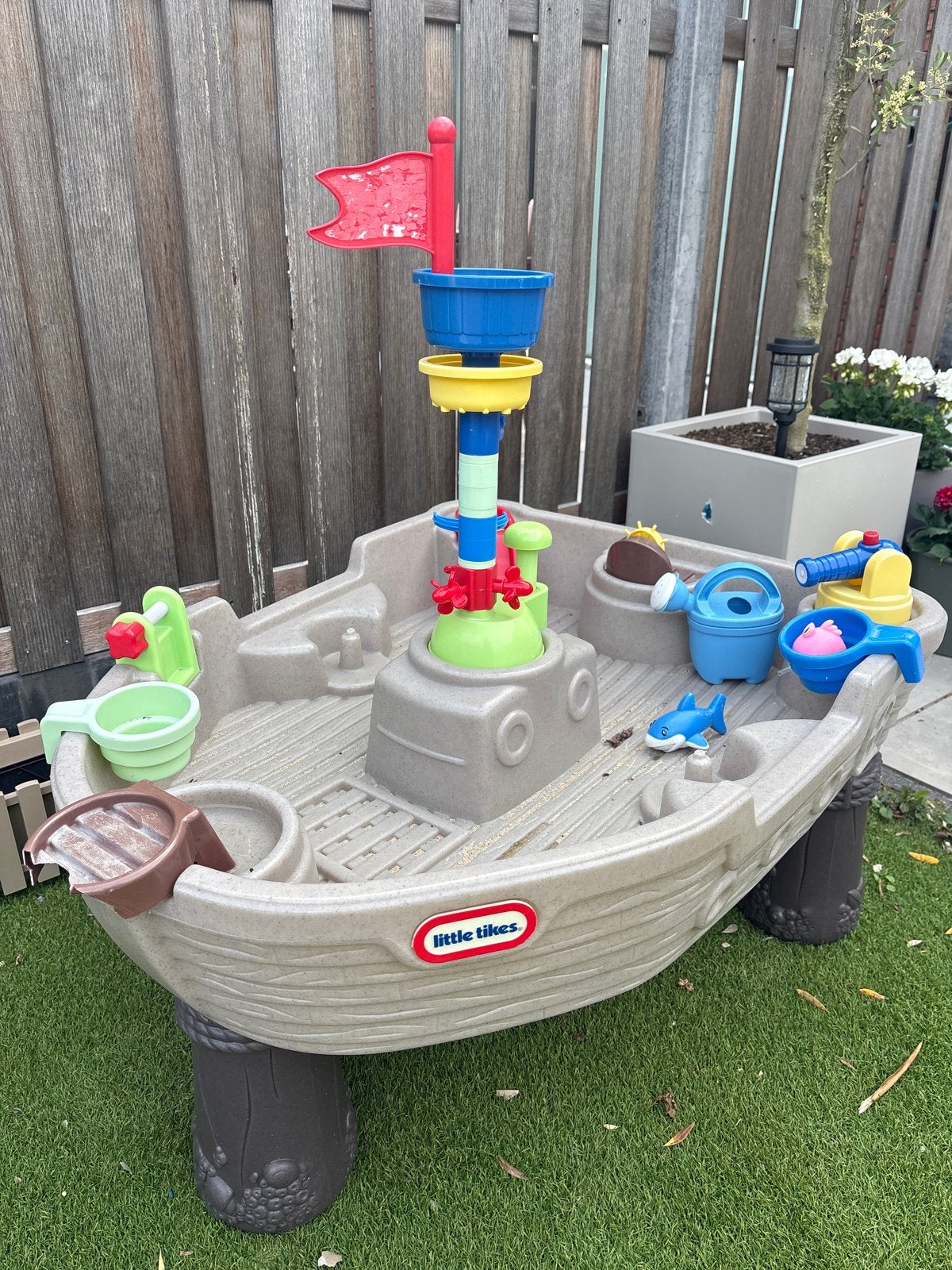 Little Tikes Piratenboot Watertafel, Ophalen, Gebruikt, Jongen of Meisje