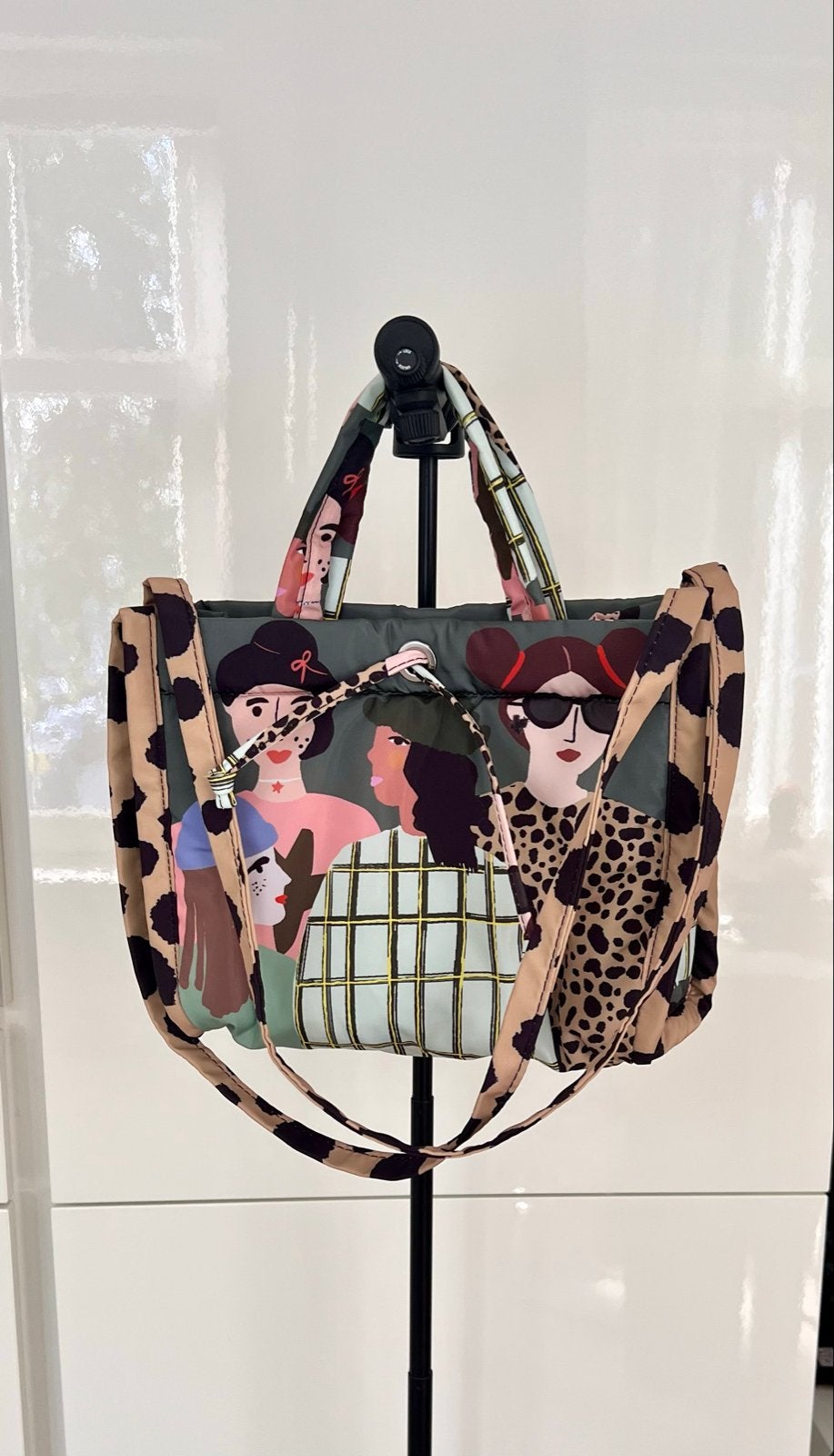 Stylish Nylon Hand/Shoulder Bag – Brand New, Ophalen of Verzenden, Nieuw, Overige kleuren, Schoudertasje