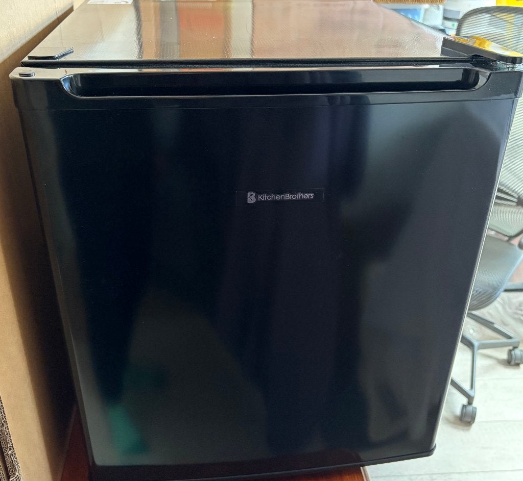 Koolkast KitchenBrothers Mini Koelkast  43L Compact Zwart, Witgoed en Apparatuur, Koelkasten en IJskasten, Ophalen, Zonder vriesvak