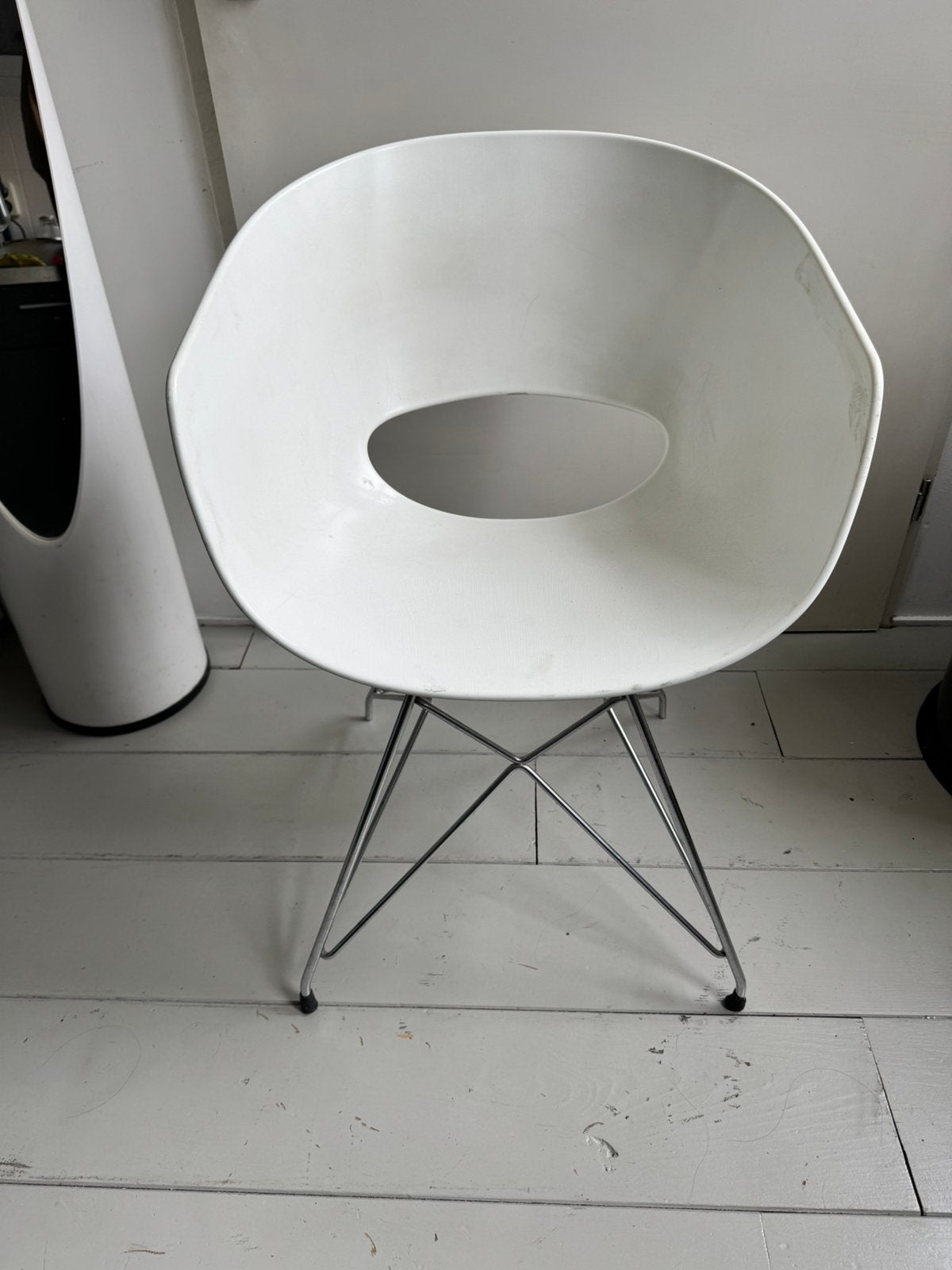 Orbit large Sintesi design kuipstoel, Ophalen, Kunststof, Gebruikt, Wit