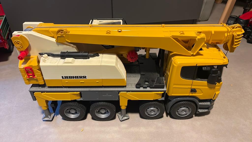 Bruder liebherr kraanvrachtwagen, Ophalen of Verzenden, Zo goed als nieuw