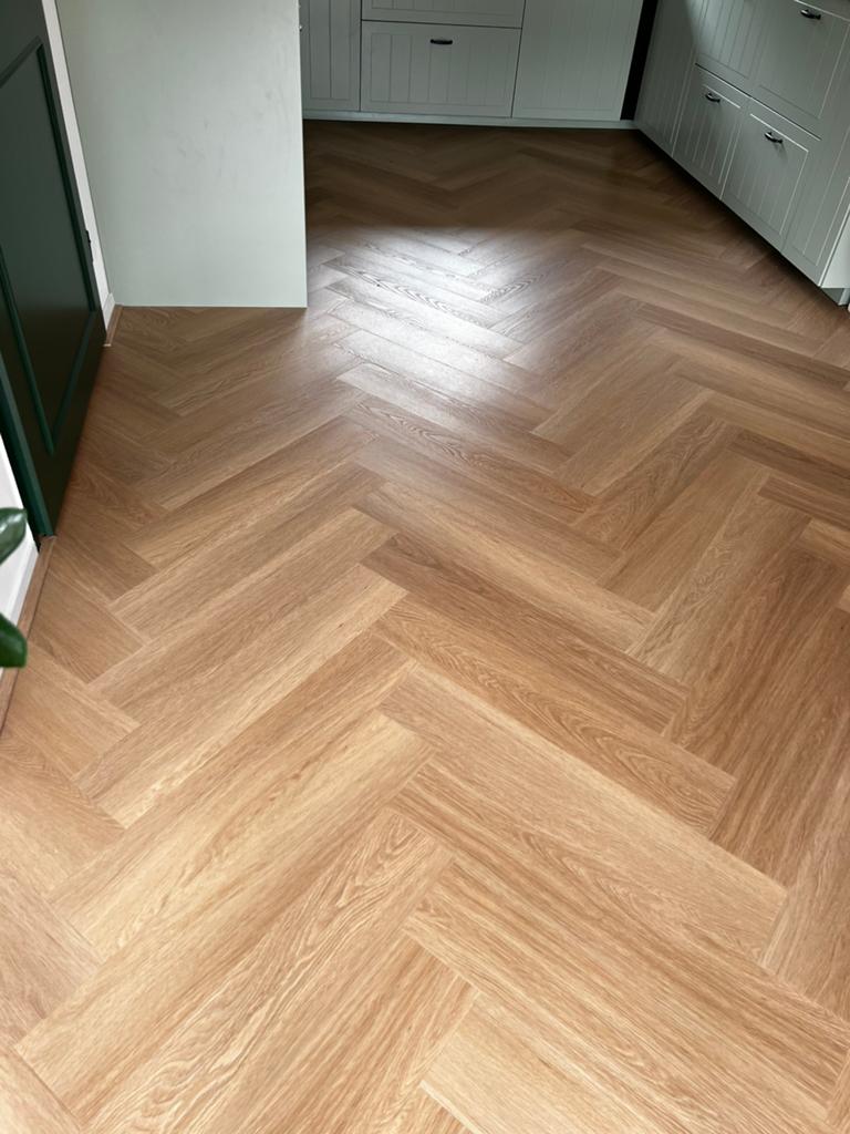 4 unopened boxes of premium visgraat PVC from laminaat plaza, 50 tot 150 cm, Nieuw, 10 m² of meer, 10 tot 30 cm