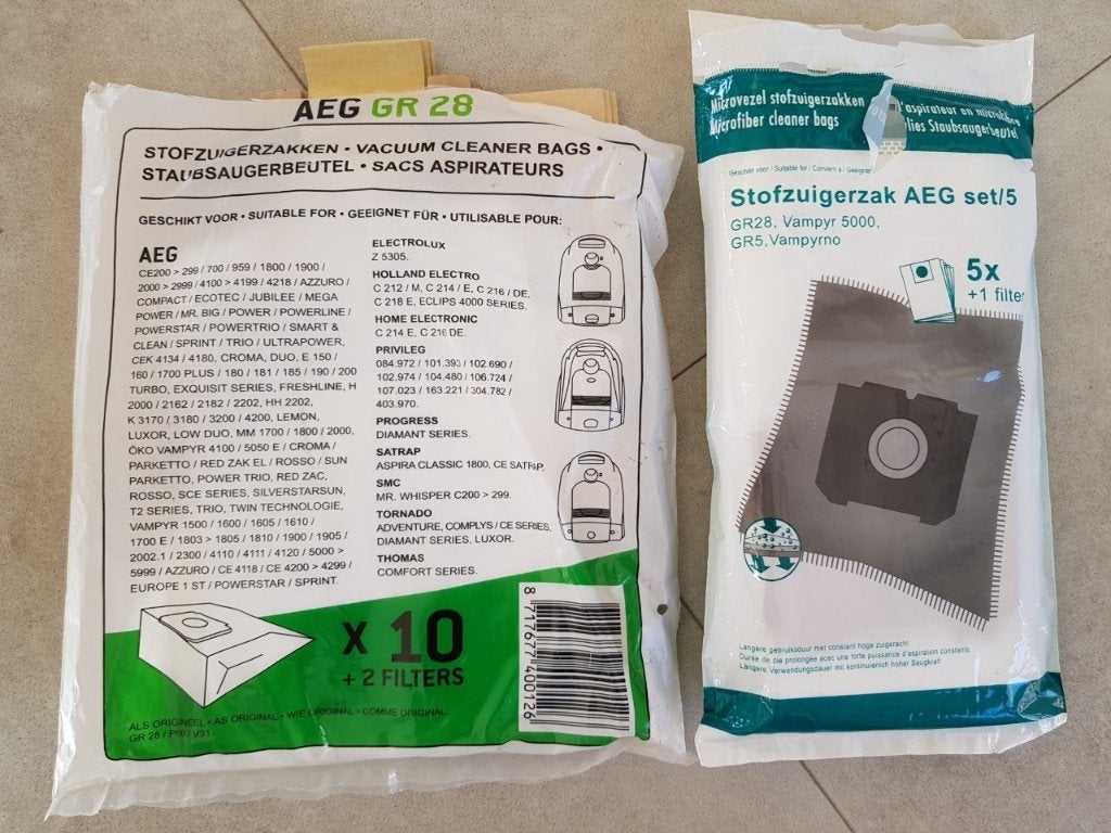 Stofzuigerzakken AEG 2 soorten, Ophalen of Verzenden, Zo goed als nieuw