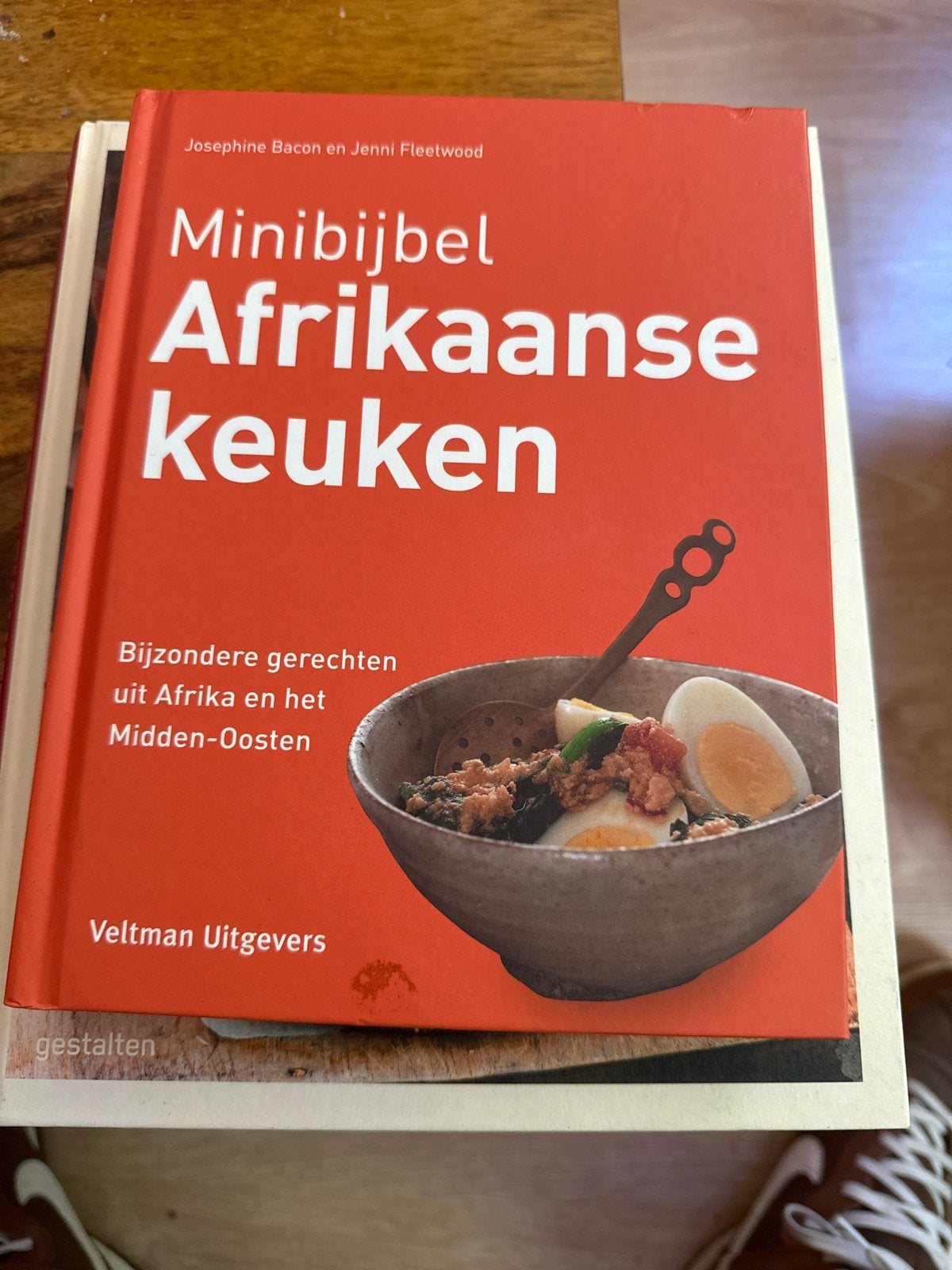 Minibijbel Afrikaanse keuken - Josephine Bacon, Boeken, Ophalen of Verzenden, Gelezen, Afrika, Hoofdgerechten