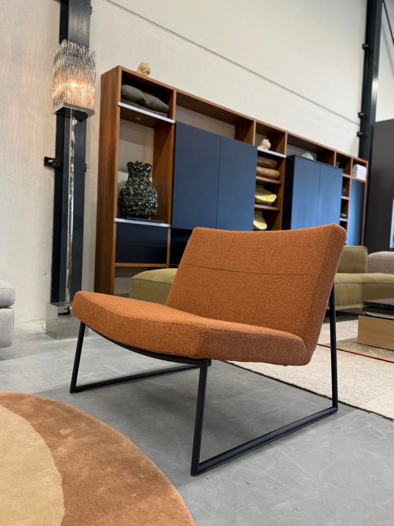 Nieuw Harvink Hebbes Fauteuil Monza Oranje stof Design Stoel
