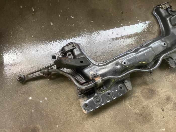 Subframe van een Alfa Romeo Spider, Auto-onderdelen, Ophanging en Onderstel, Gebruikt, -, Verzenden, -