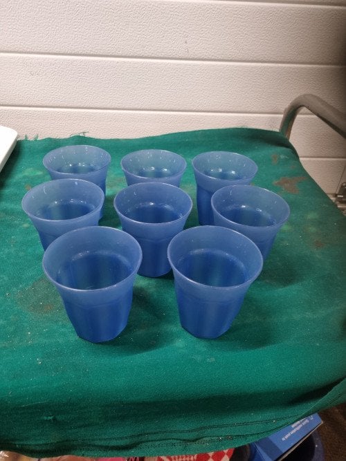 bekers blauw kunststof 8 stuks, Ophalen of Verzenden