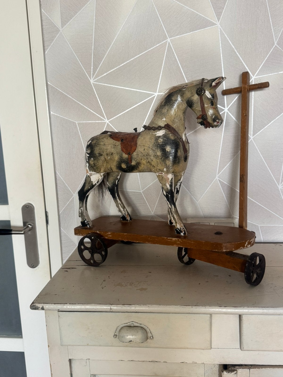 Antiek speelgoed paard met trekstang - Tante Jo, Ophalen of Verzenden