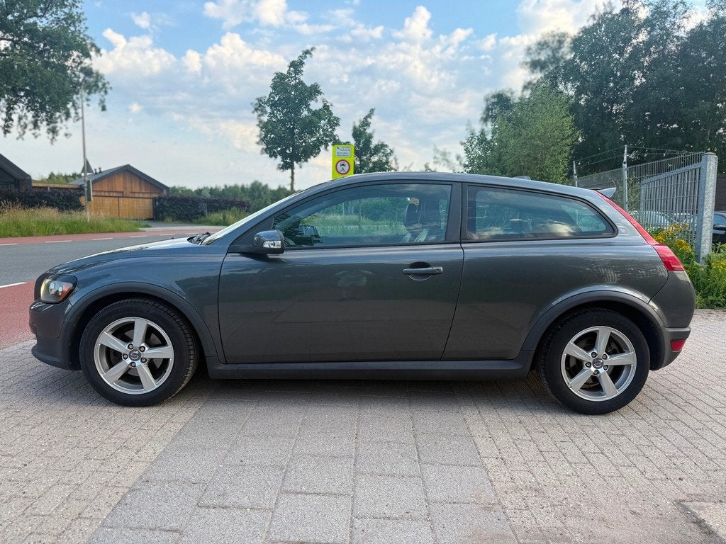 Volvo C30 1.8 Summum Airco Cruise Leder LM.velgen Xenon, Auto's, Volvo, Voorwielaandrijving, 1227 kg, 125 pk, Gebruikt