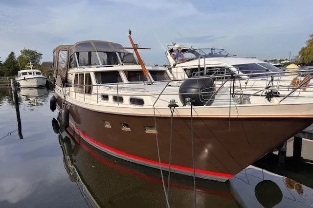 Valk kruiser 1400 , dubbele motoren , geschikt voor bewoning, Kruiser, Ophalen, Boegschroef