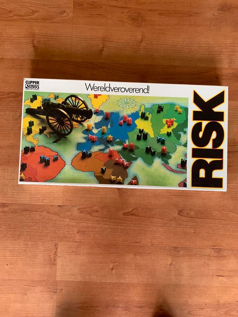 Risk spel witte doos, compleet, Hobby en Vrije tijd, Gezelschapsspellen | Bordspellen, Ophalen of Verzenden, Zo goed als nieuw