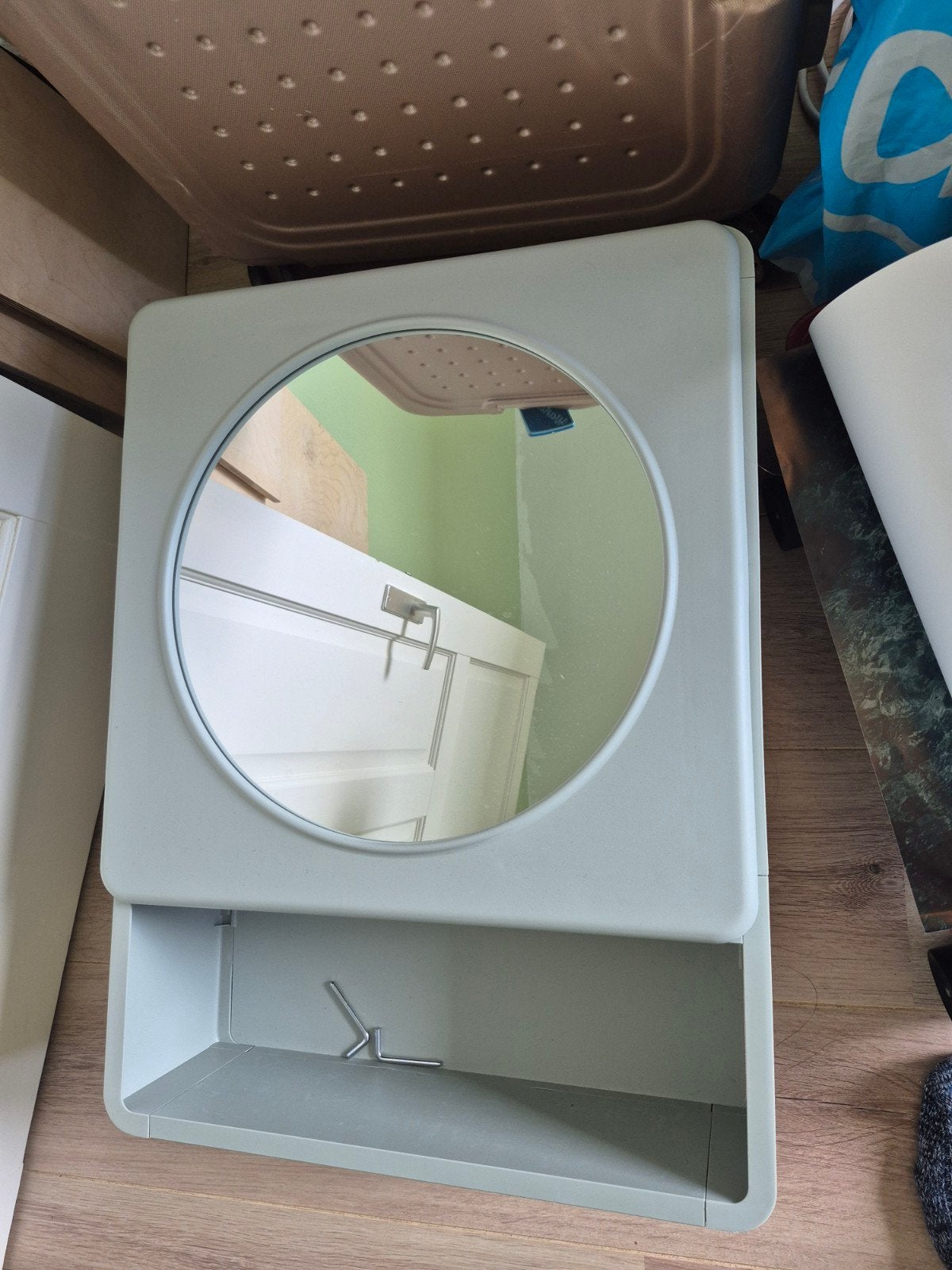 IKEA IVÖSJÖN Spiegelkast met 1 deur, groen, Gebruikt, Spiegel/spiegelkast, Groen, Ophalen