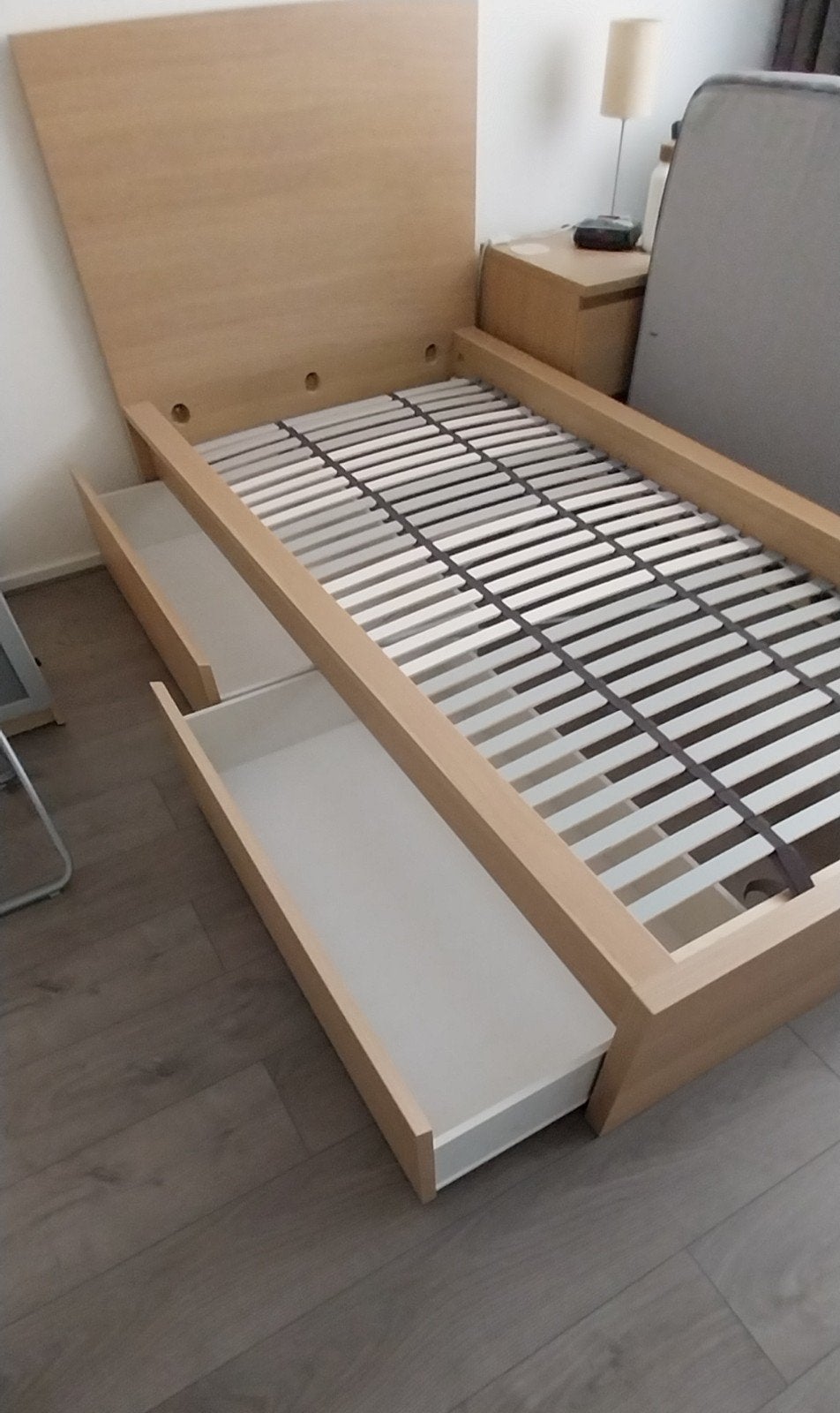 GRATIS - IKEA MALM Bedframe met 2 opberglades, 90x200 cm, Ophalen, 90 cm, Zo goed als nieuw, 200 cm