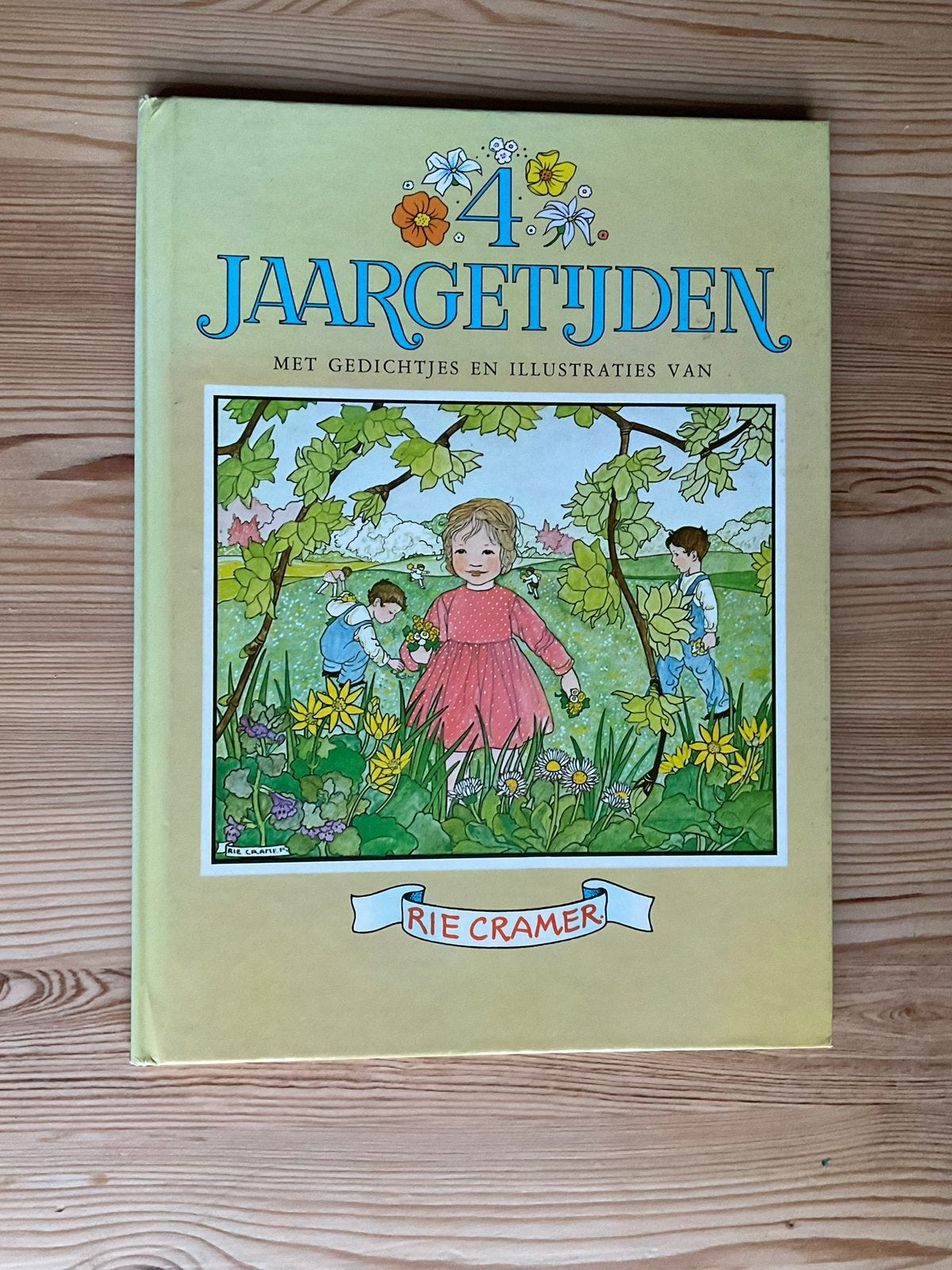 4 Jaargetijden - Rie Cramer, Ophalen of Verzenden, Gelezen