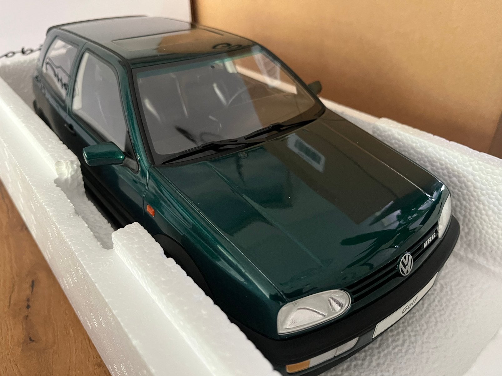 Volkswagen Golf VR6 Carat | Ottomobile G099 | 1:12 | Nieuw, Hobby en Vrije tijd, Ophalen of Verzenden, Nieuw, 1:9 t/m 1:12, Auto