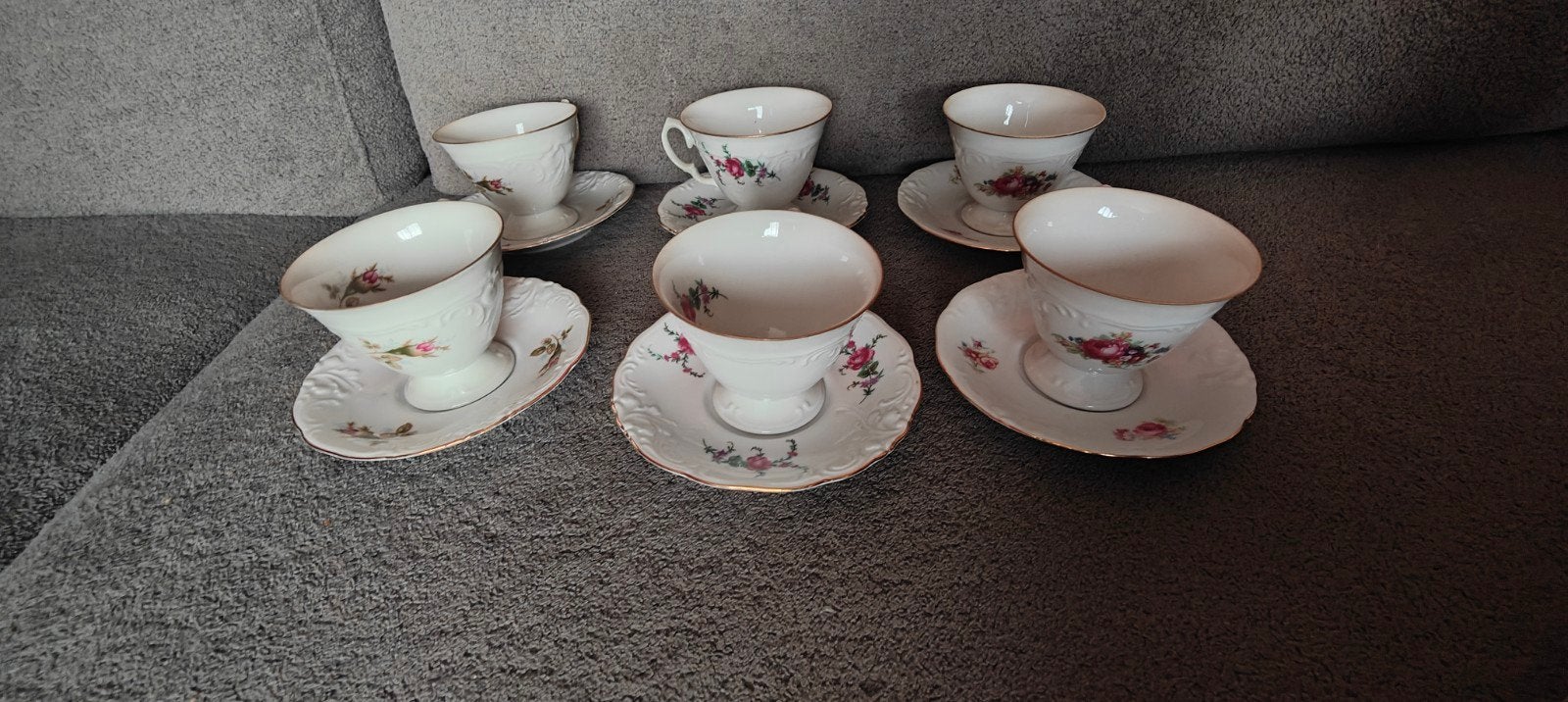 6 Vintage Kopjes en Schotels met Bloemmotief (3 sets), Ophalen, Gebruikt, Vintage, Kop(pen) en/of Schotel(s)