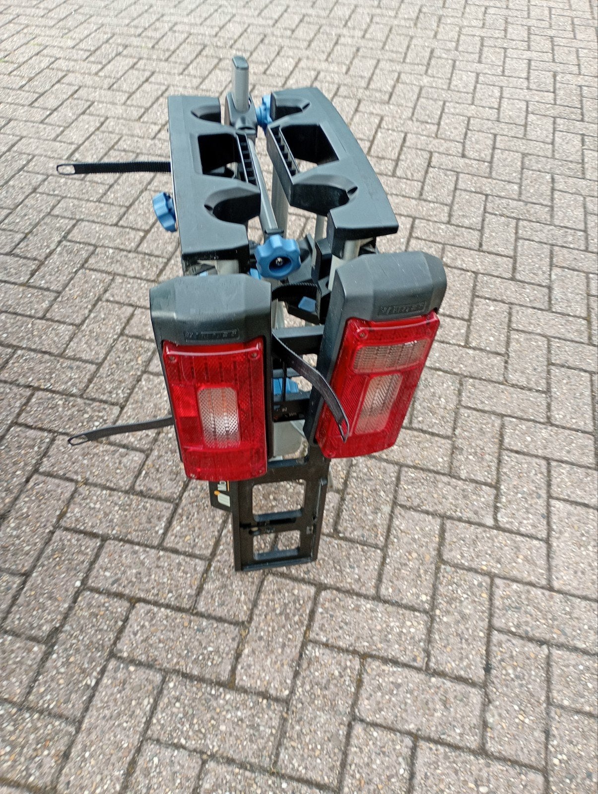 Fietsendrager, Ophalen, Trekhaakdrager