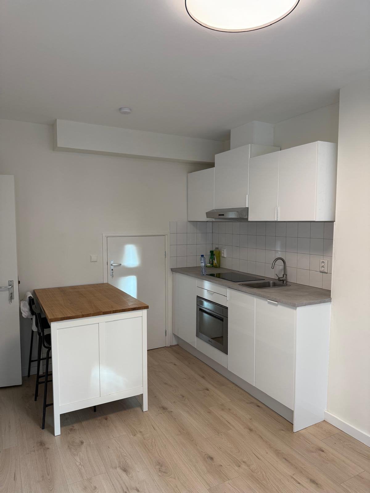 2-kamer appartement te huur Rotterdam Overschie, Rotterdam