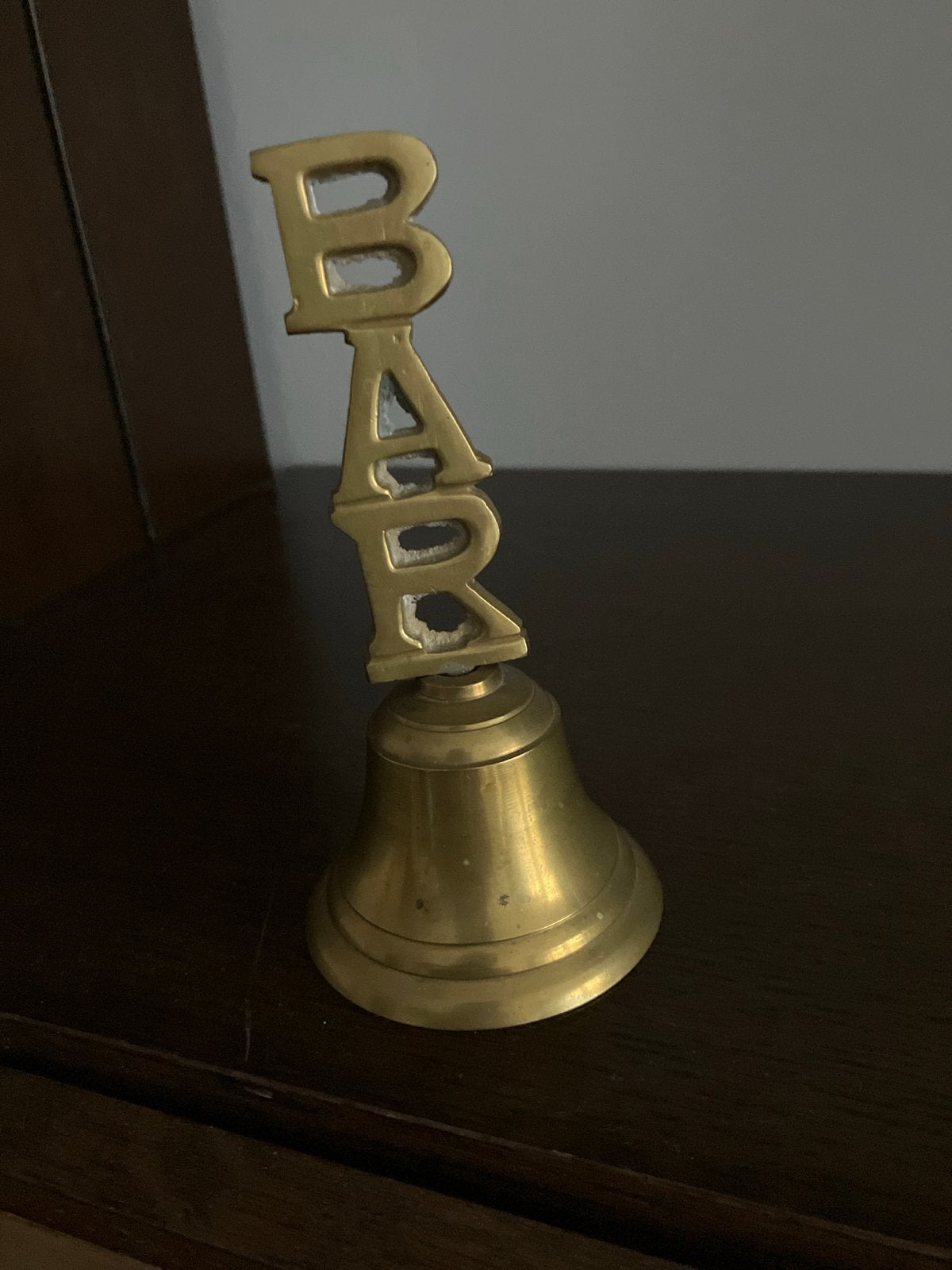 Vintage messing barbel met 'BAR' opschrift, Ophalen of Verzenden, Koper
