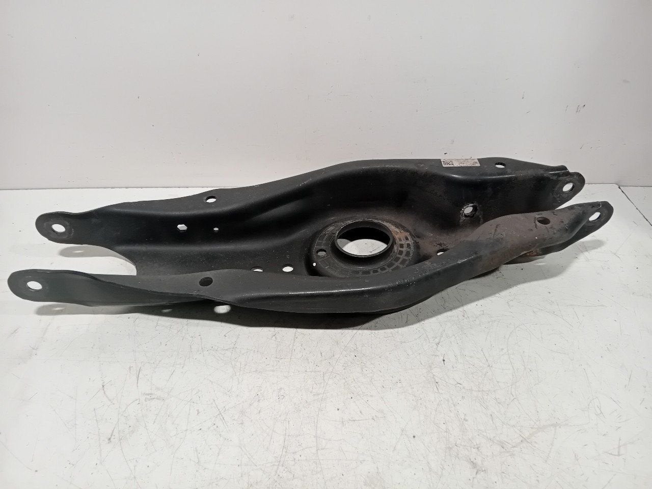 Draagarm links achter Mercedes-Benz EQ-Klasse, Auto-onderdelen, Onderdelen@venauto.nl, Van der Ven Autorecycling B.V., Gebruikt