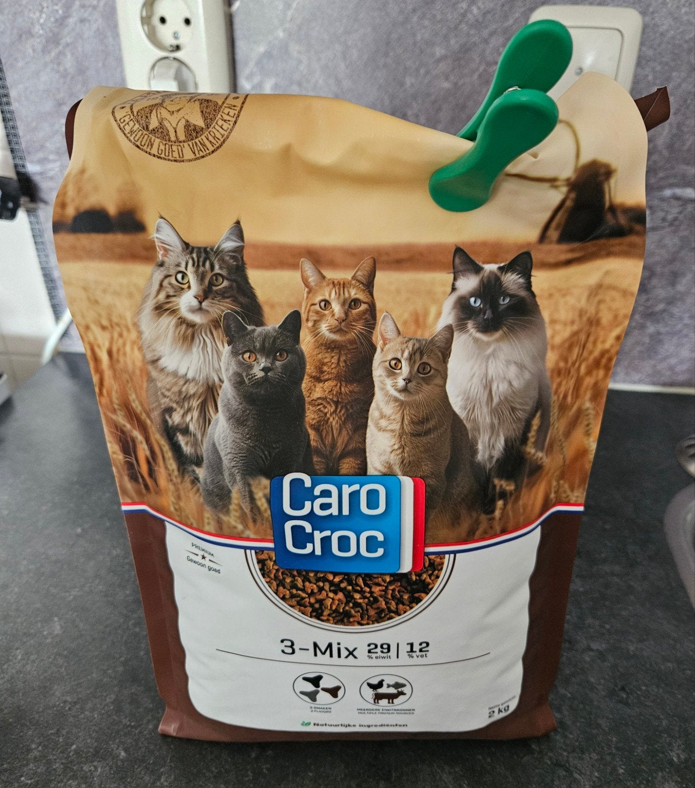 Carocroc brokken tot natvoer kat, Ophalen, Kat