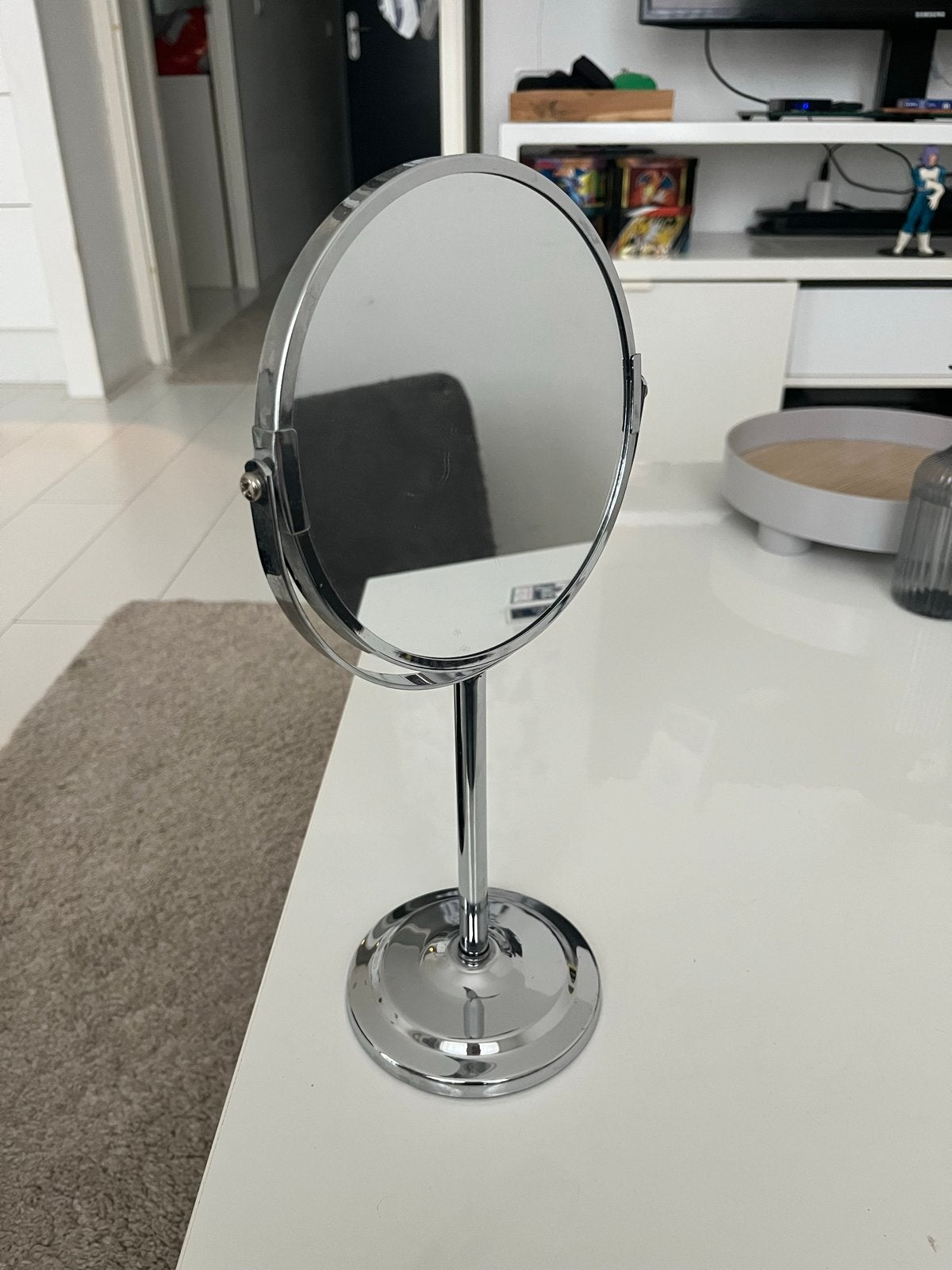 Make-up spiegel met standaard, Ophalen, Minder dan 50 cm, Rond, Zo goed als nieuw