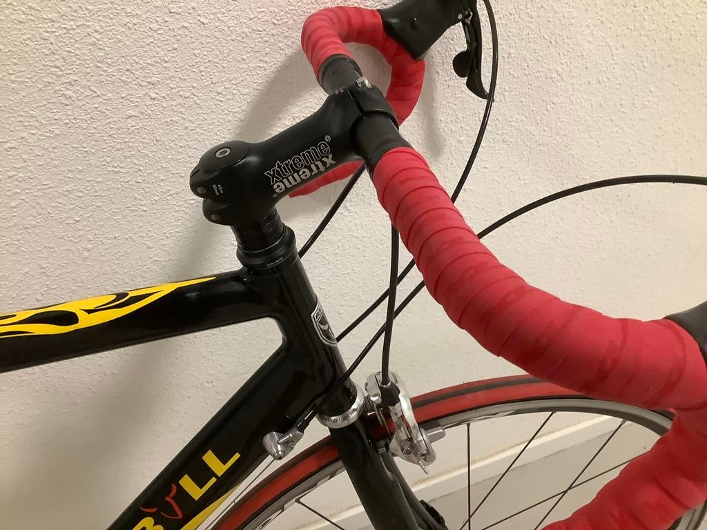 Red Bull dames racefiets framemaat 61 cm, Fietsen en Brommers, Fietsen | Racefietsen, Gebruikt, Dames, Overige merken, Meer dan 20 versnellingen