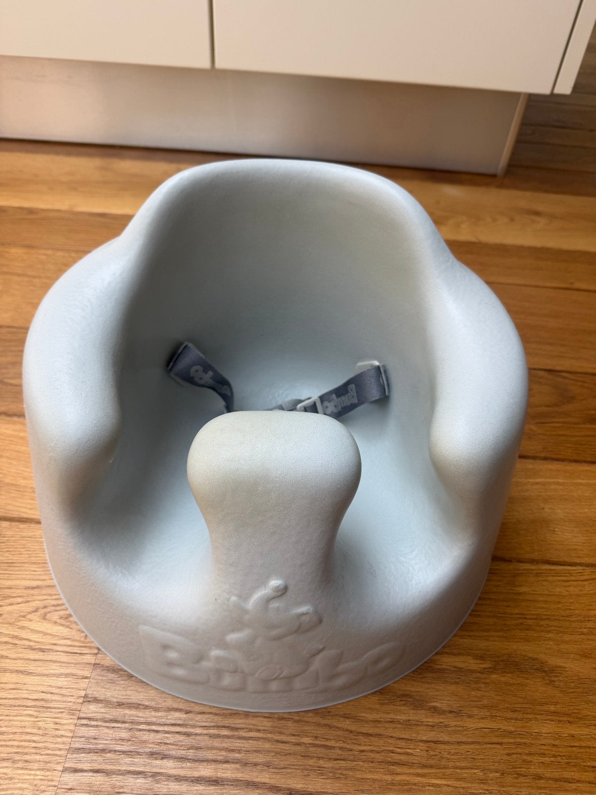 Bumbo stoeltje voor baby's - Ideaal voor eerste hapjes, Kinderen en Baby's, Kinderstoelen, Ophalen, Gebruikt, Overige typen, Gordel(s)