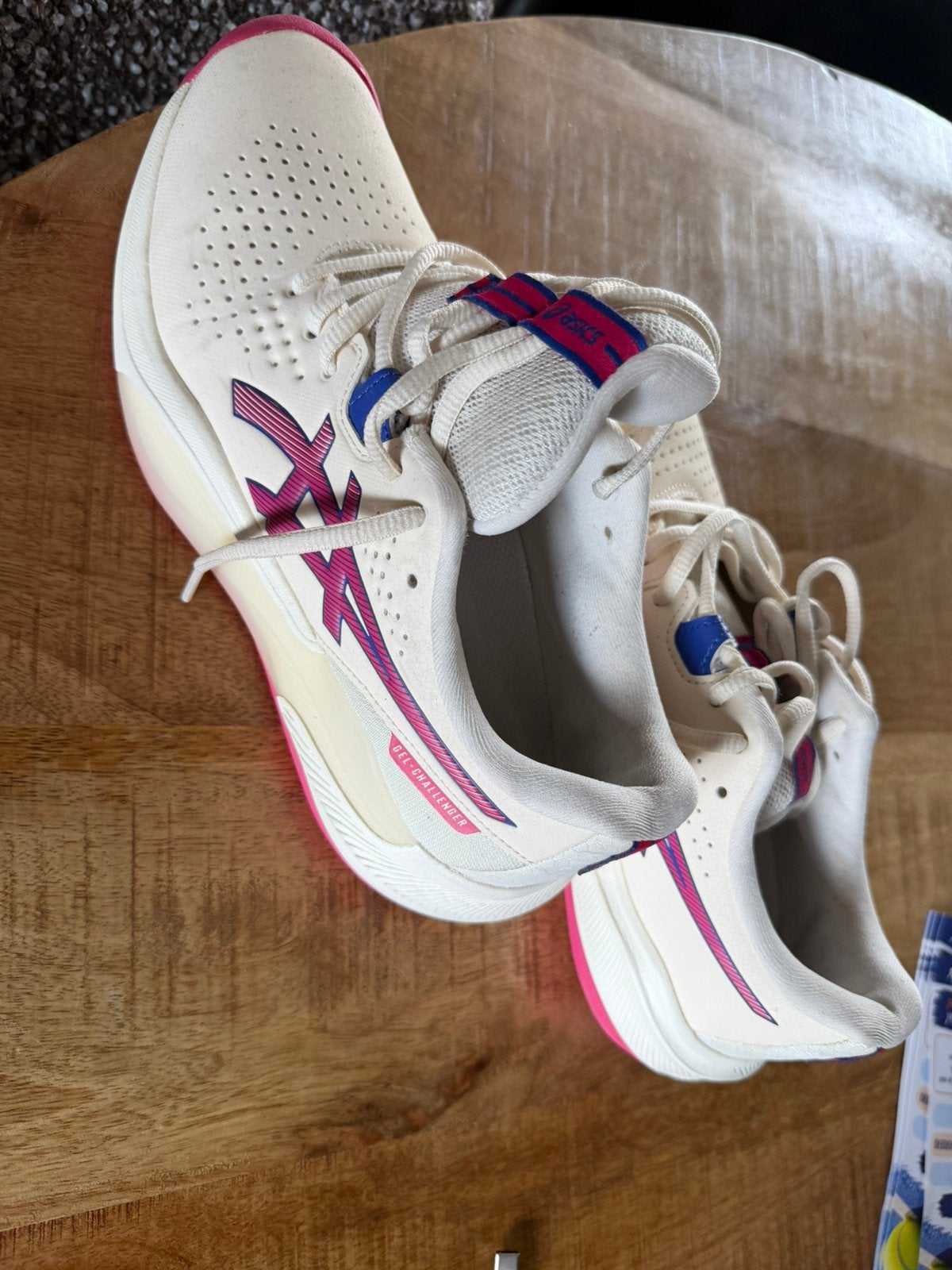 Adics tennisschoenen tapijt mt 39, Schoenen, Ophalen of Verzenden, Zo goed als nieuw, K-Swiss