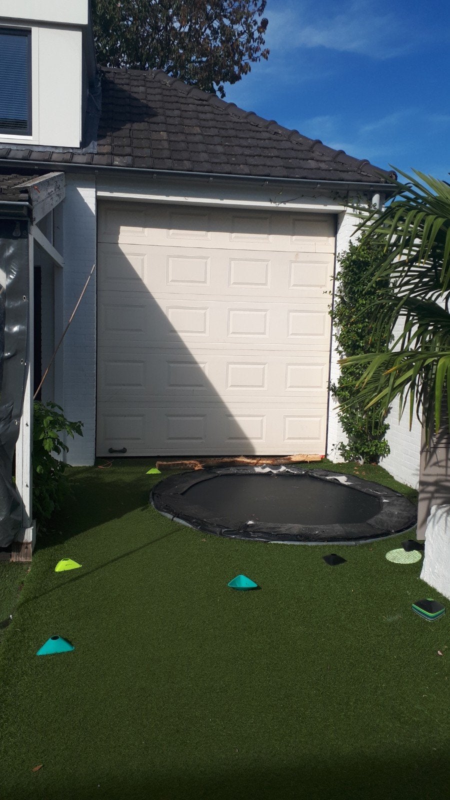 Gratis Garagedeur - in zeer goede staat 290x290, Ophalen, Garagedeur, Kunststof, Gebruikt