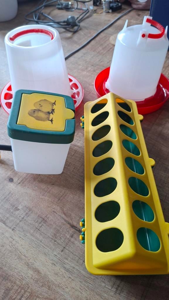 Kuiken voer en drinkset - 2x water en 2x voer, Dieren en Toebehoren, Ophalen, Nieuw, Drinken en Voederen