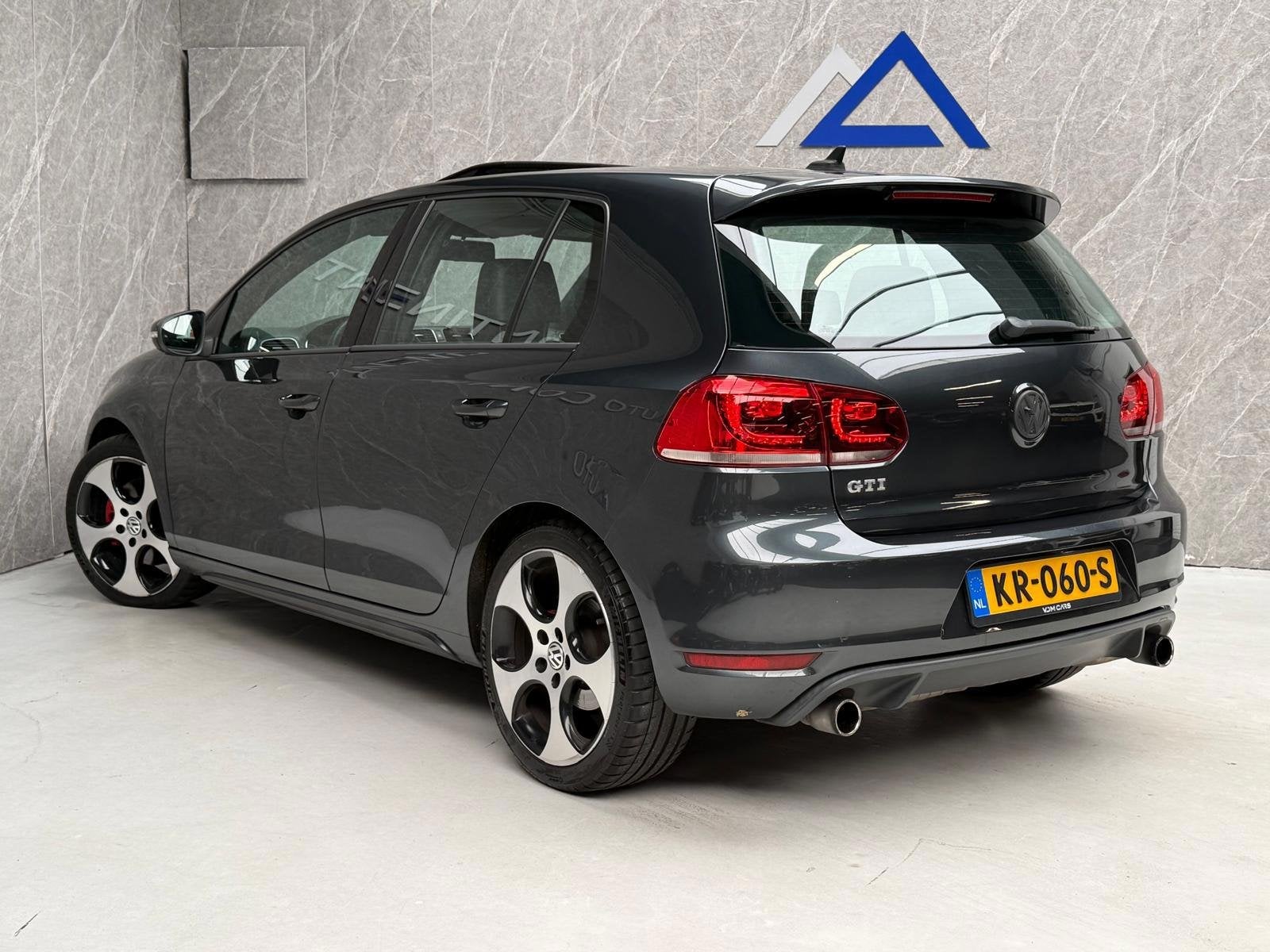 Volkswagen Golf 2.0 TSI GTI DSG / Onderhouden / Schuifdak /, Auto's, Euro 5, Gebruikt, Zwart, 4 cilinders