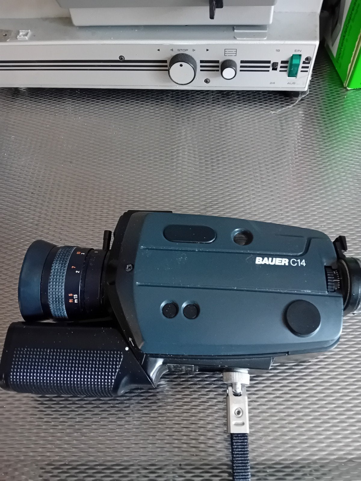 Noris Record 324 filmprojector met toebehoren, Verzamelen, Ophalen