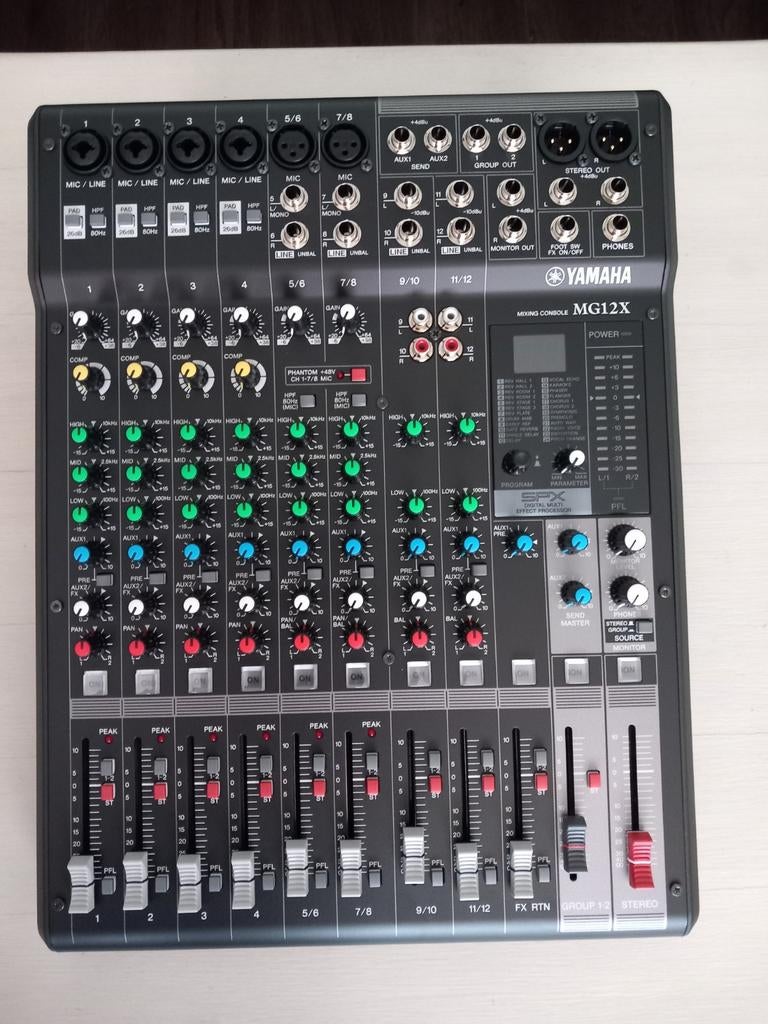 Yamaha MG12 X mengpaneel mixer Nieuw in doos, Muziek en Instrumenten, Ophalen of Verzenden, Nieuw