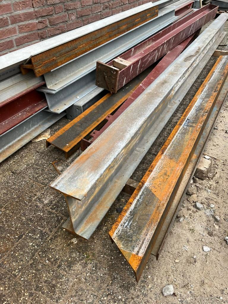 Stalen IPE 270 balk - 395 cm lang, Ophalen, Zo goed als nieuw, IJzer