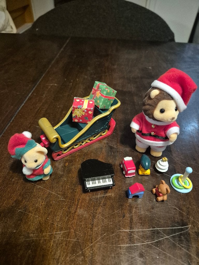 Sylvanian families kerstset, Ophalen, Zo goed als nieuw, Poppenhuispop