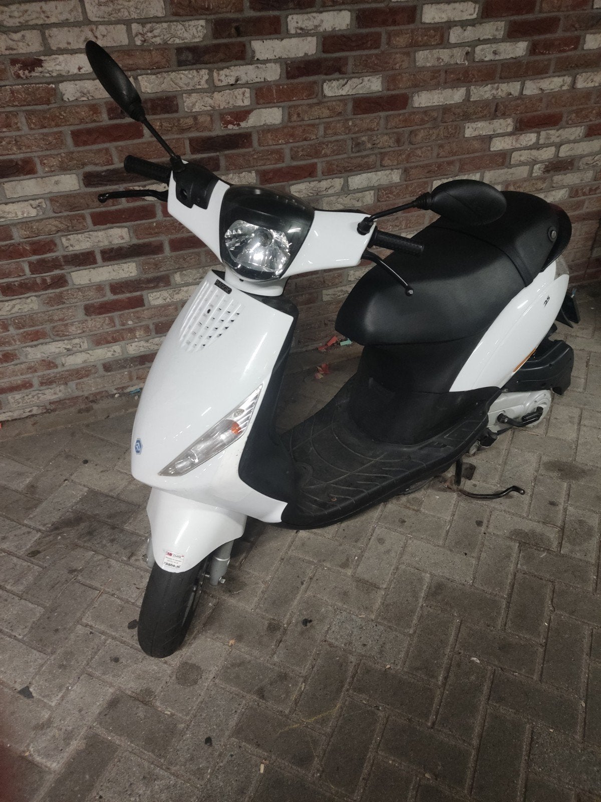 Hele nette Piaggio Zip scooter 4T 5741KM 2de eigenaar, Ophalen of Verzenden, Zo goed als nieuw, Benzine, Zip