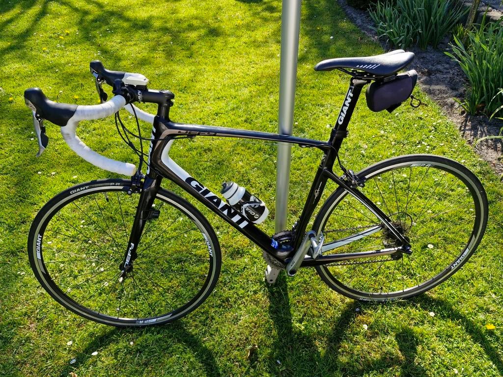 Giant Defy Composite  2TR  racefiets, Fietsen en Brommers, Fietsen | Racefietsen, Ophalen, Carbon, 10 tot 15 versnellingen, Giant