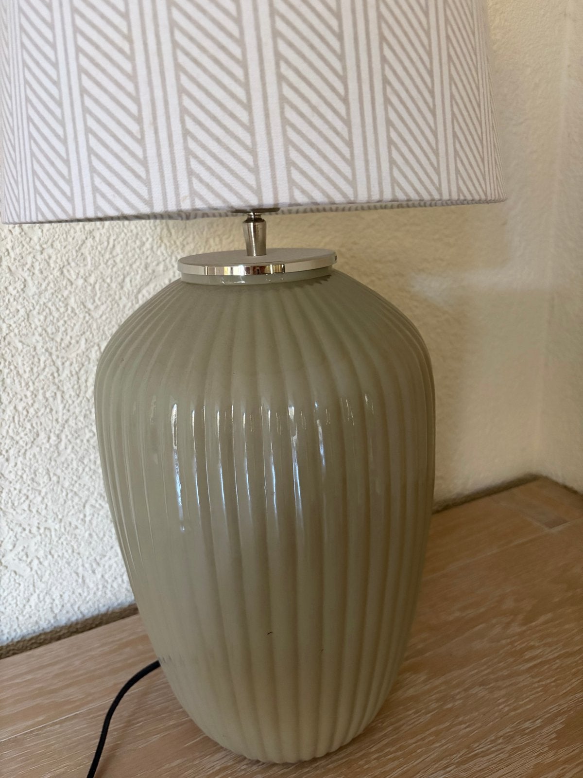 2 Riviera Maison Tafellampen Taupe samen 60 euro, Ophalen, Keramiek, Riviera Maison, Zo goed als nieuw