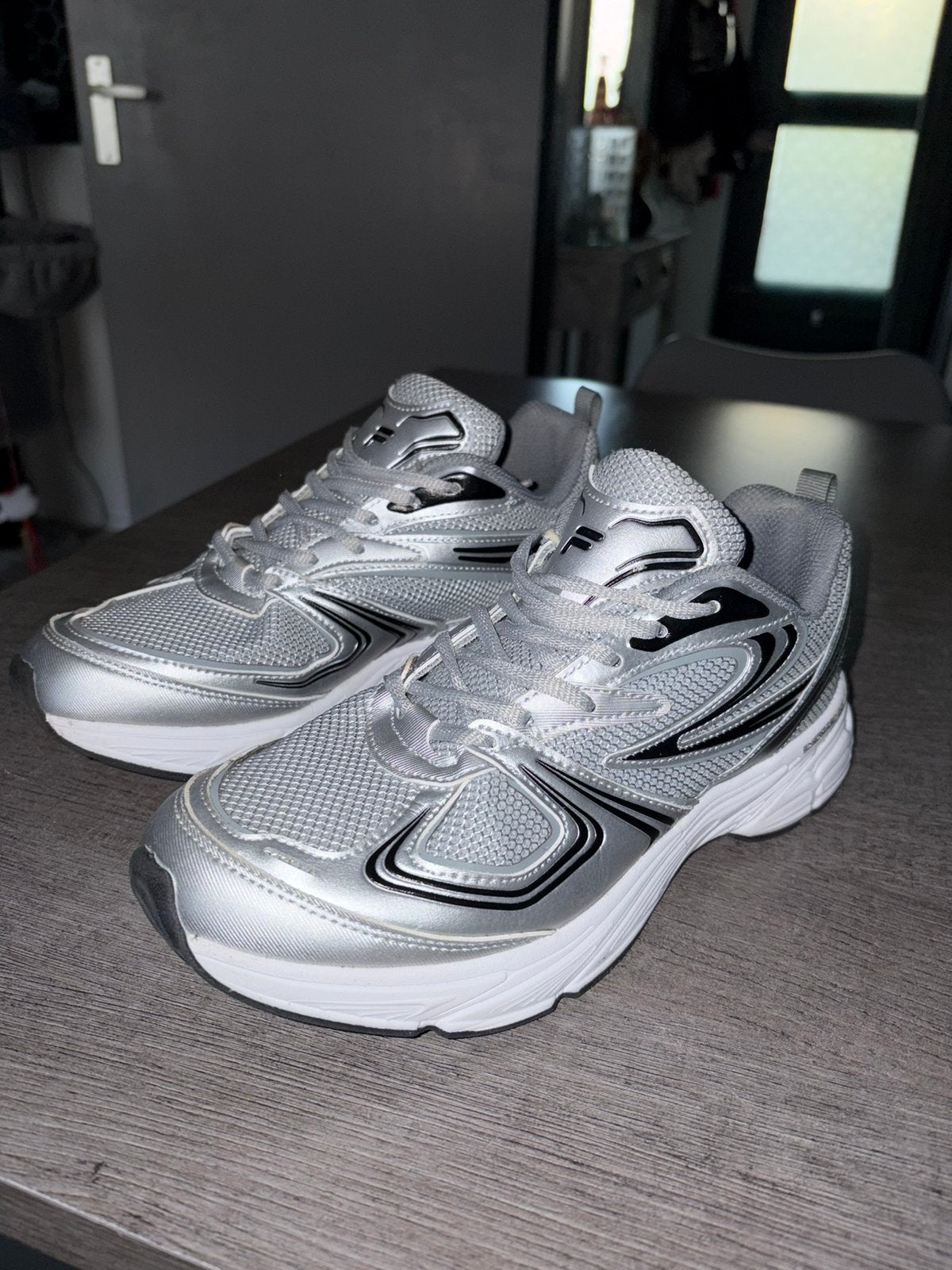 Fila schoenen, Ophalen of Verzenden, Zo goed als nieuw, Wit, Sneakers of Gympen