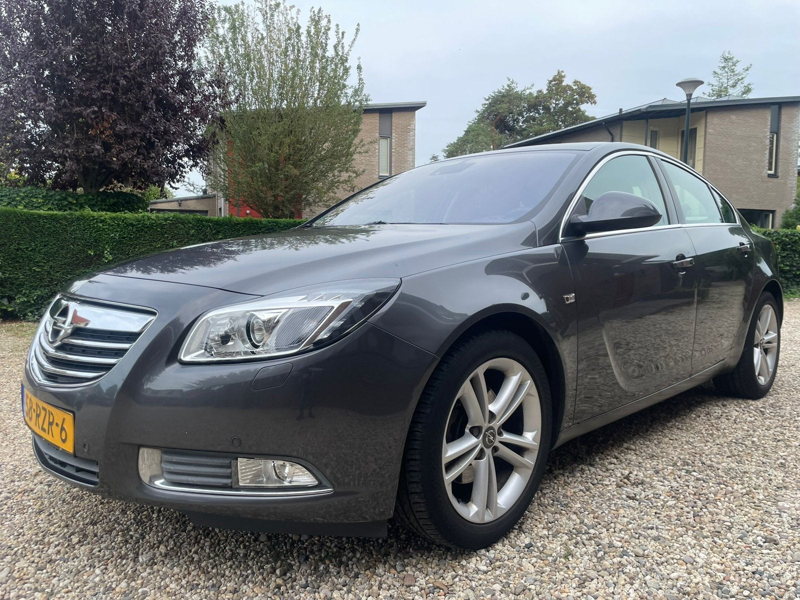 Opel Insignia 1.6 Turbo 132KW 4-DRS 2011 Grijs, Auto's, Metallic lak, Beige, 4 cilinders, 179 pk