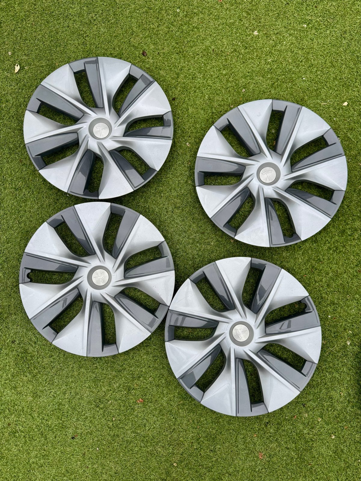 Set van 4 originele 19 inch Tesla Model Y Gemini wieldoppen, Ophalen of Verzenden, Gebruikt