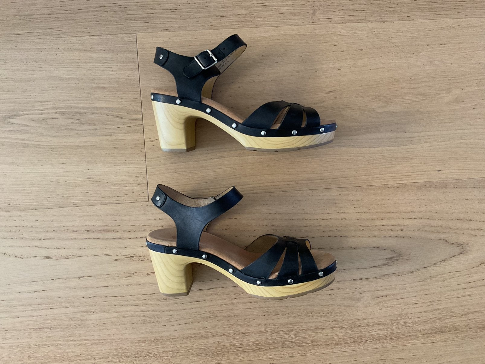 Clarks sandalen zwart maat 39, Zwart, Zo goed als nieuw, Sandalen of Muiltjes, Ophalen of Verzenden
