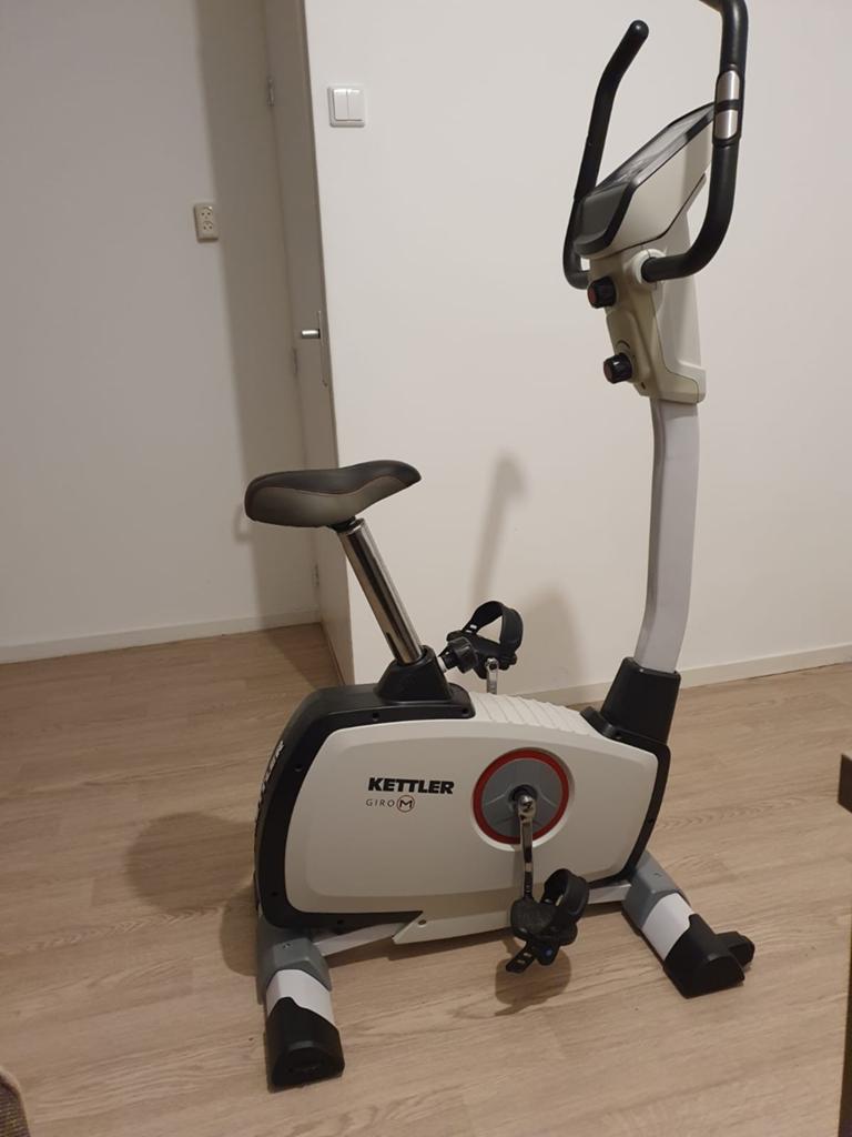 Te koop kettler giro M hometrainer, Sport en Fitness, Ophalen, Overige materialen, Buik, Zo goed als nieuw